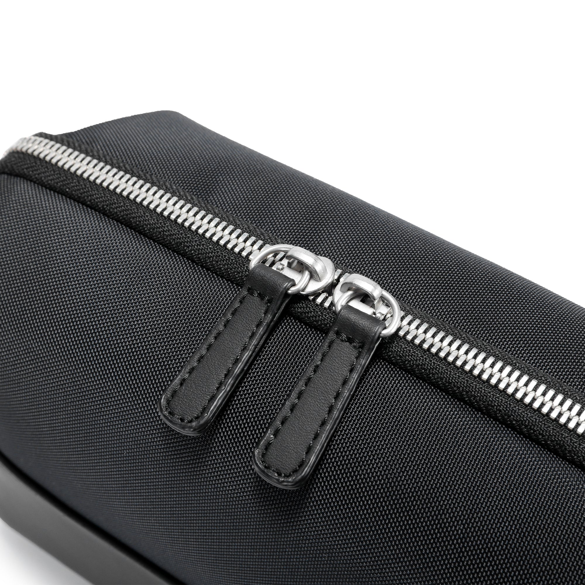 AKU TECH KIT ORGANISER PRO - SHADOW BLACK MOOCH DESIGN STUDIO