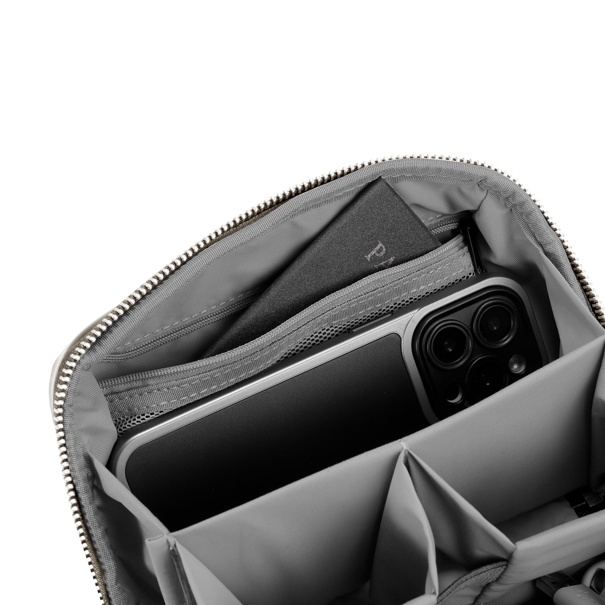 AKU TECH KIT ORGANISER - ICY PEARL MOOCH DESIGN STUDIO