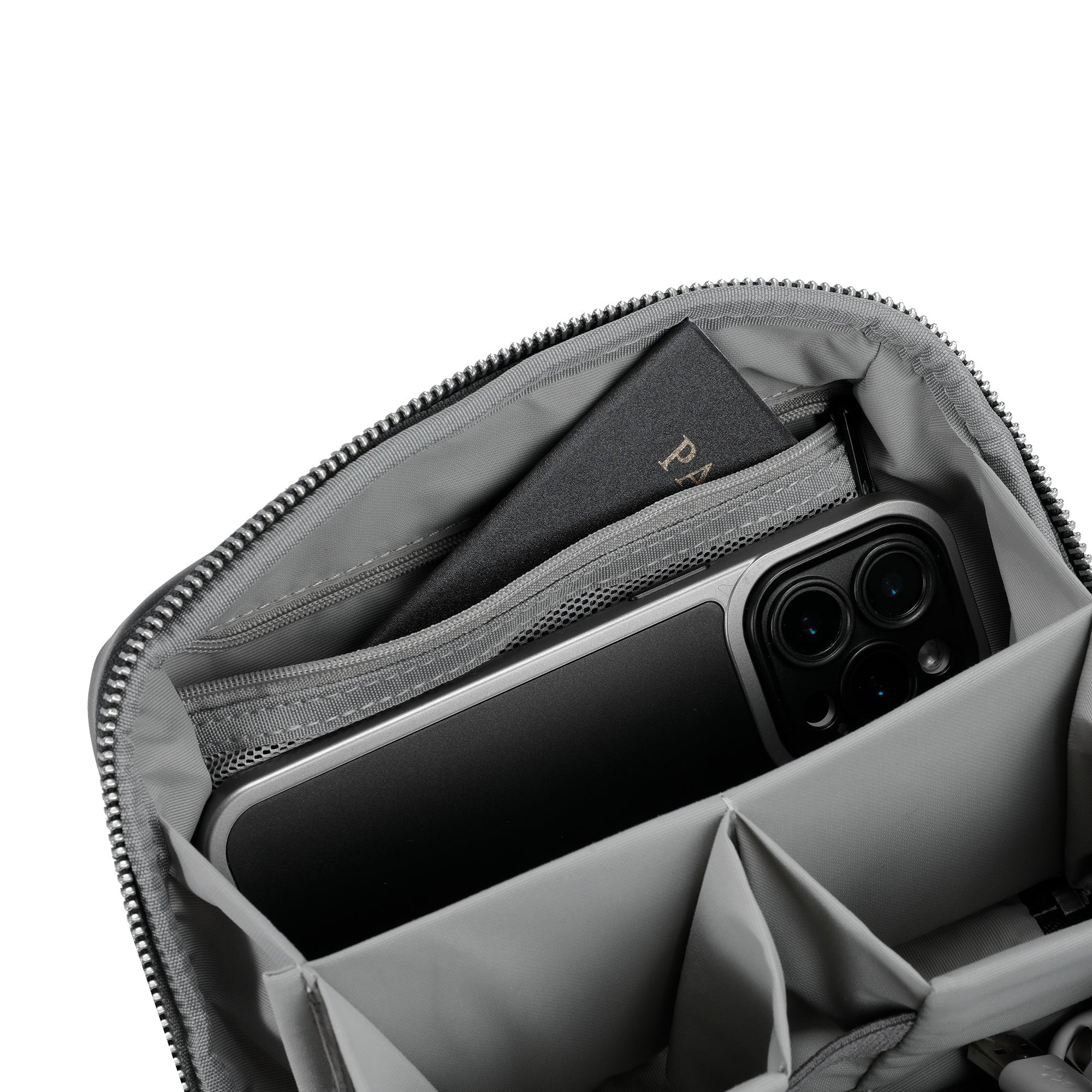 AKU TECH KIT ORGANISER - MIDNIGHT BLACK MOOCH DESIGN STUDIO